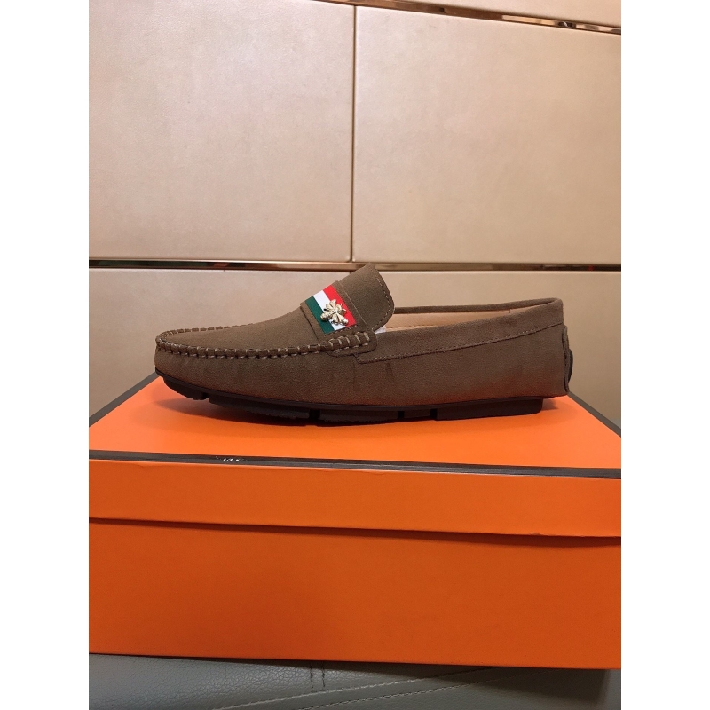 G*u*i leather shoes